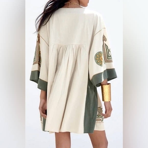 Sweet Clarise Embroidered Loose Fit Floral Mini Dress - Picture 2 of 14